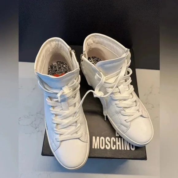 Love moschino high top sneakers white heart zip leather size 39 with box